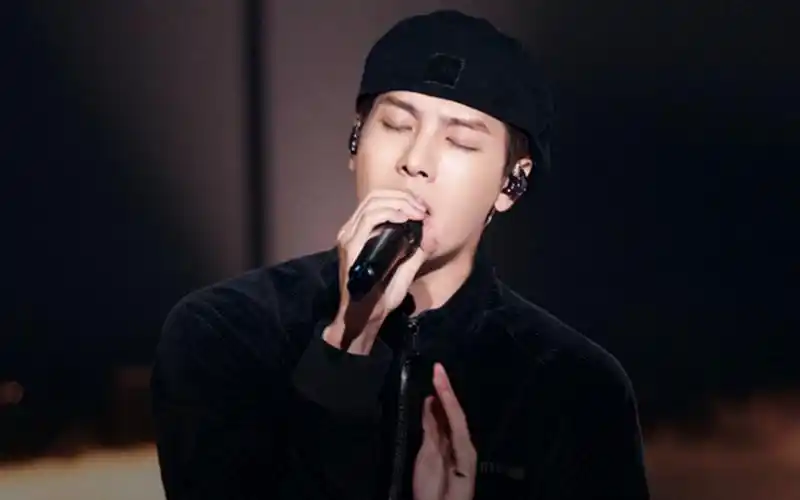 【王嘉尔】《drive you home》舞台