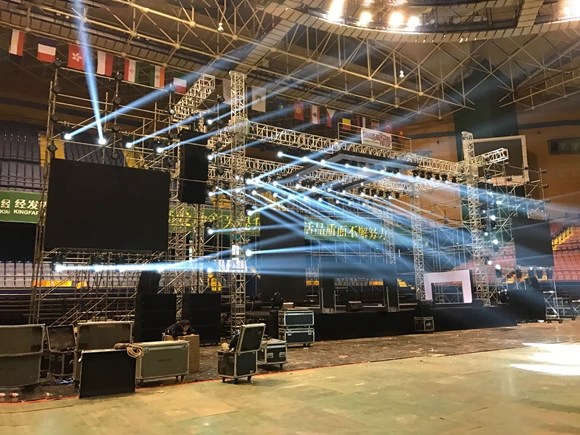 舞台搭建施工图片,桁架搭建施工图片