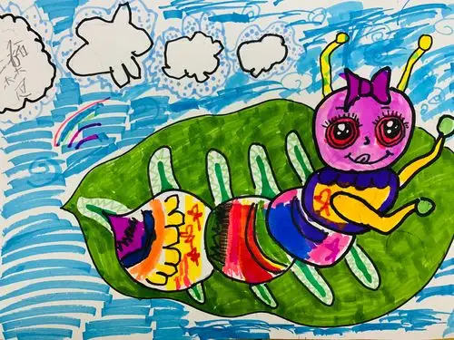 石楚涵 中班,线条渐渐已经能连起来,看得出你很努力,继续加油哦