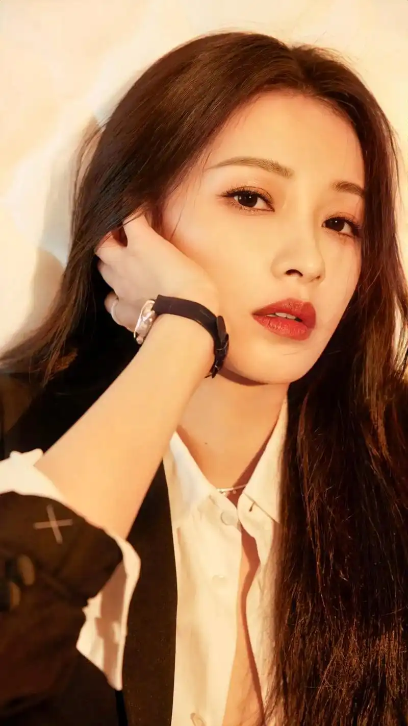 孙怡 孙小妞 1993年,长相甜美,笑容阳光的邻家女孩,漂亮 - 抖音