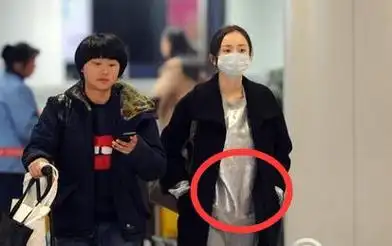 大家都知道,因为杨幂还年轻生完孩子就复出工作,所以导致杨幂工作繁忙