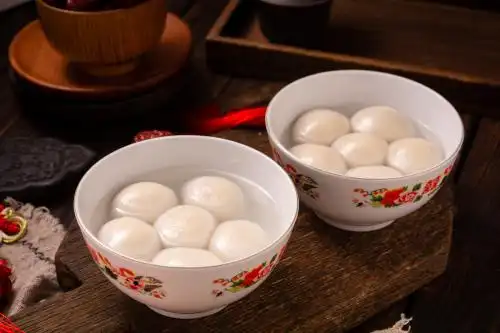 新年春节期间,元宵节的节日美食汤圆