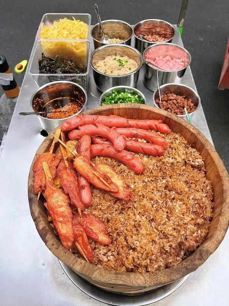 糯米饭团摆摊 #贵州糯米饭 #真材实料才能做出好味道 #欢 - 抖音