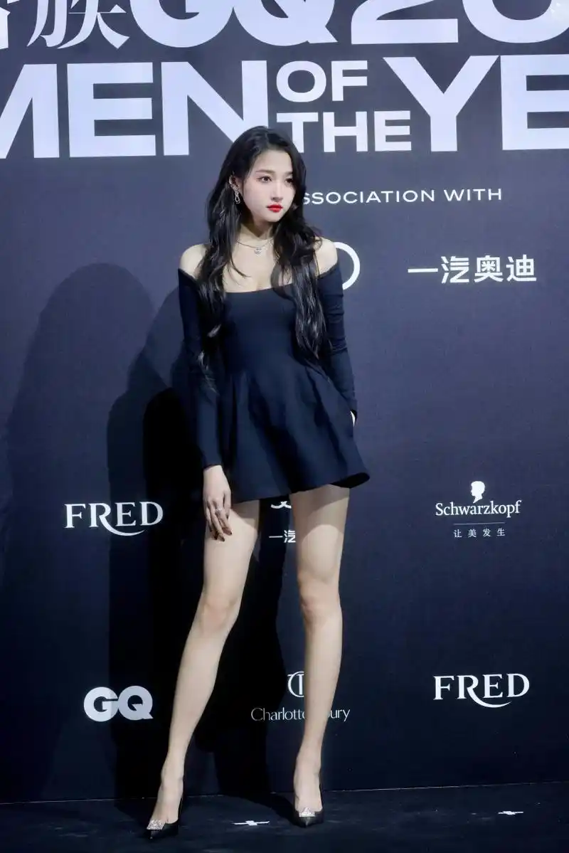 关晓彤  高跟美腿合集,大长腿真给力[嘘]