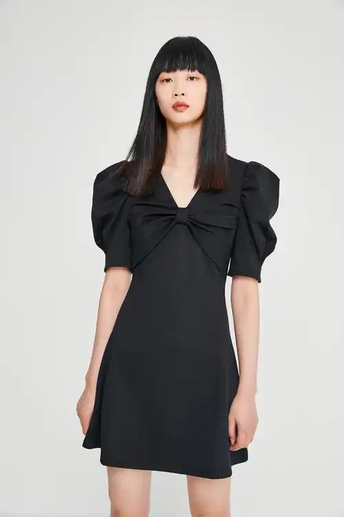 【明星同款】ur2021春夏新品青春女装甜美泡泡袖蝴蝶结宝藏连衣裙yu20