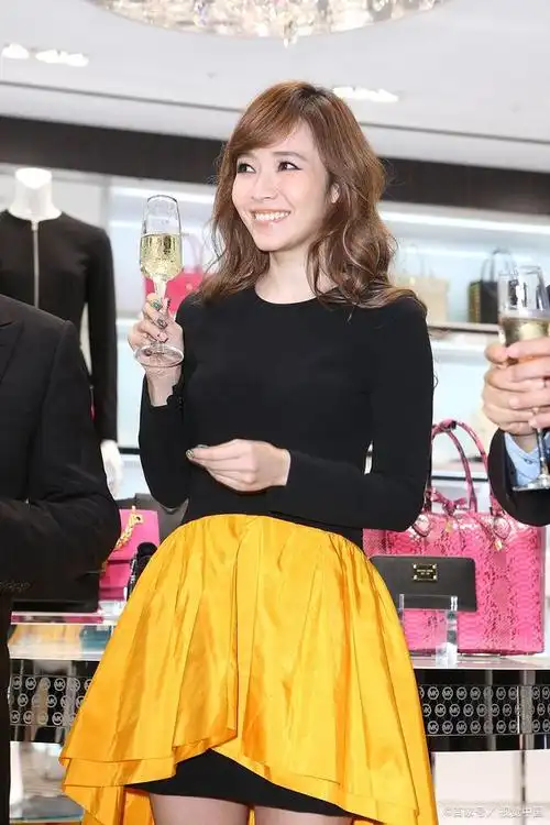 周杰伦的《淘汰》是写给侯佩岑的吗?我两个方面分析给你看