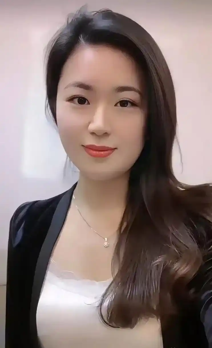 都说女人"三十如狼,四十如虎",可是我觉得我是胆小如鼠.