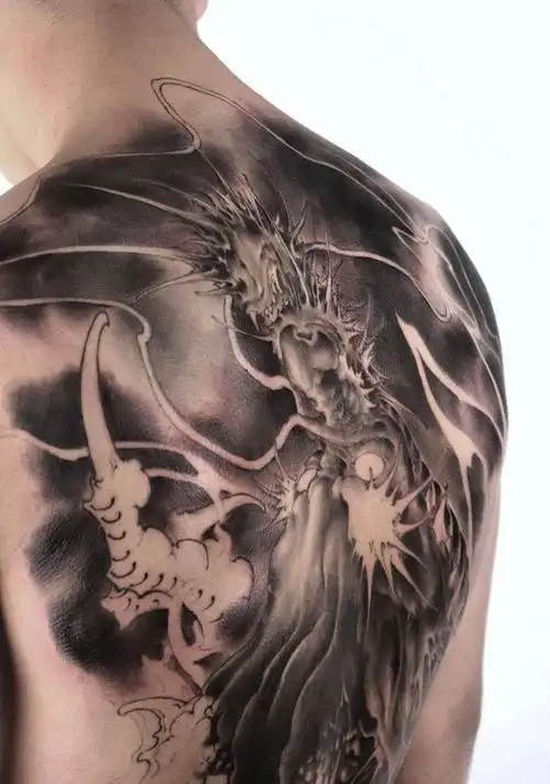 纹身图片_背部新传统纹身图案