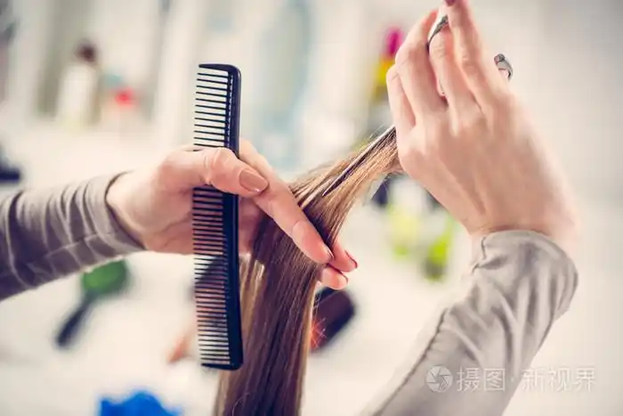 剪发照片-正版商用图片0du998-摄图新视界