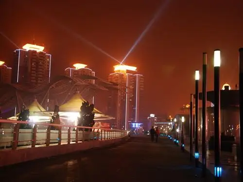 新手初拍天津塘沽夜景