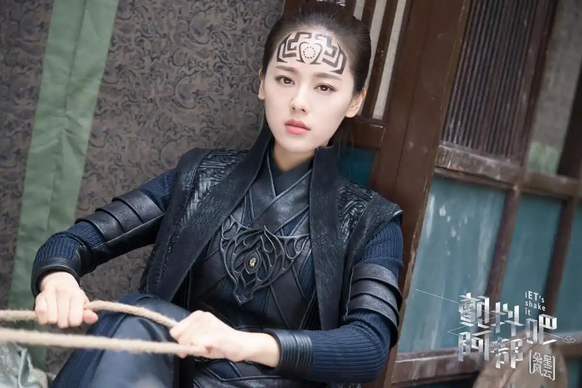 颤抖吧阿部2热播吴佩柔演绎古代最美机器人