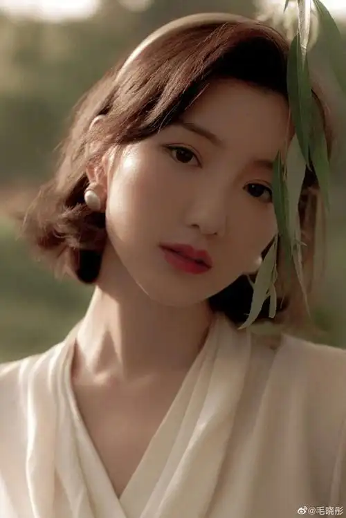 《乔家的儿女》毛晓彤,一地鸡毛里活成了"大女主"-逐知灵修目录下载