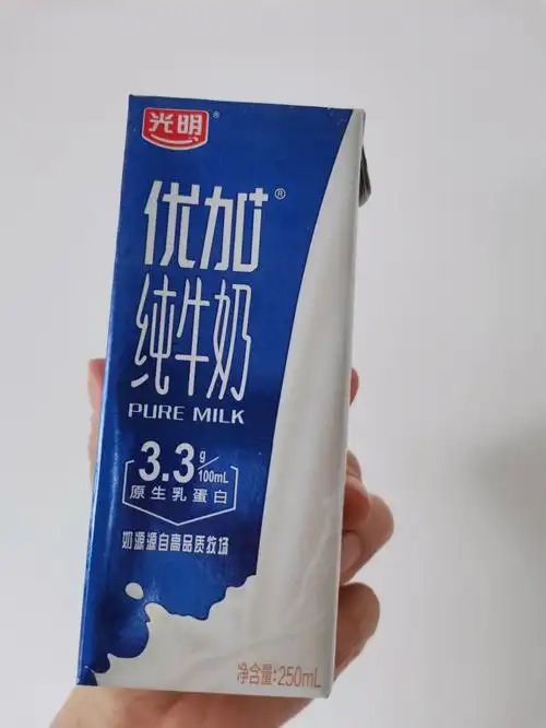 食记||光明优加纯牛奶