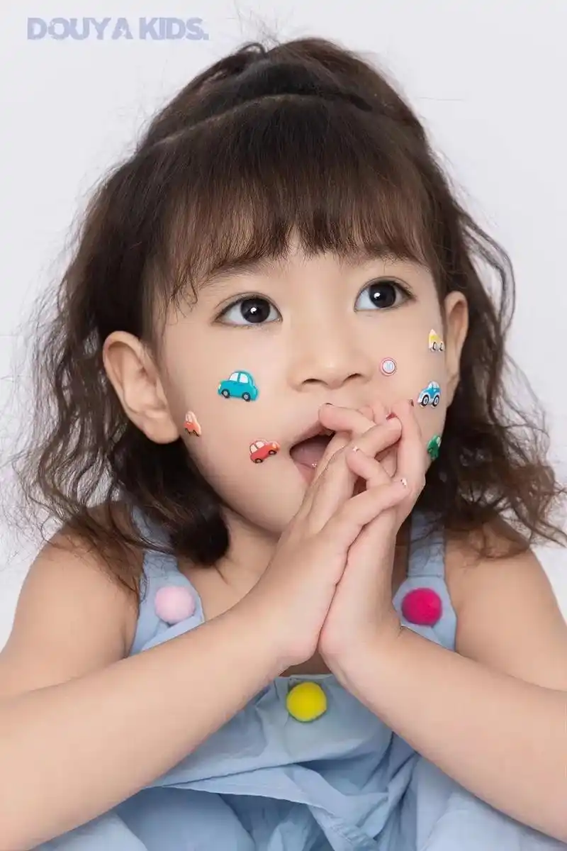 07#超有镜头感的小女孩 #做个美美的小公主 #萌萌的小可爱 - 抖音