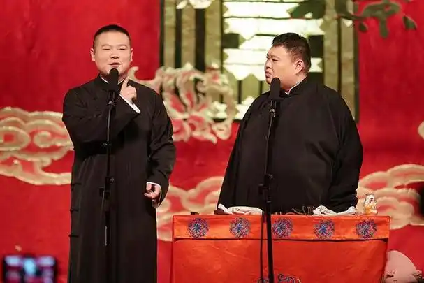 这一次,让我们来到岳云鹏孙越上海相声专场,感受他们的相声魅力吧