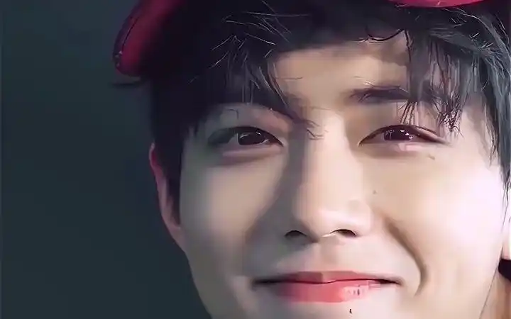 治愈系笑容 #肖战 世界上这么会有笑起来这么好看的人呢#超甜 #迷人