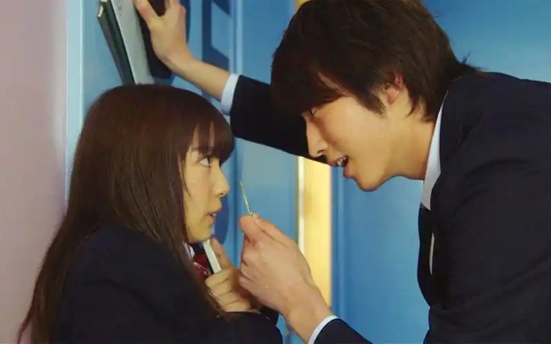 齁甜的日本爱情电影,单身狗千万不要看,否则会受到100%暴击