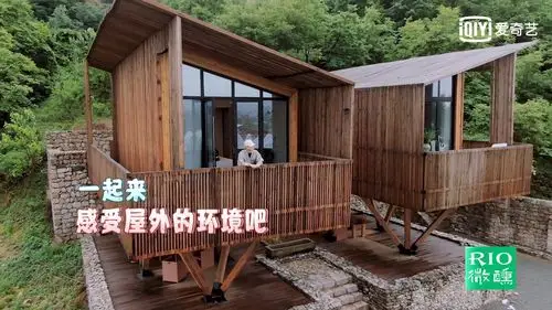 马伯骞穿布鞋骑三蹦子乡村生活毫无违和感