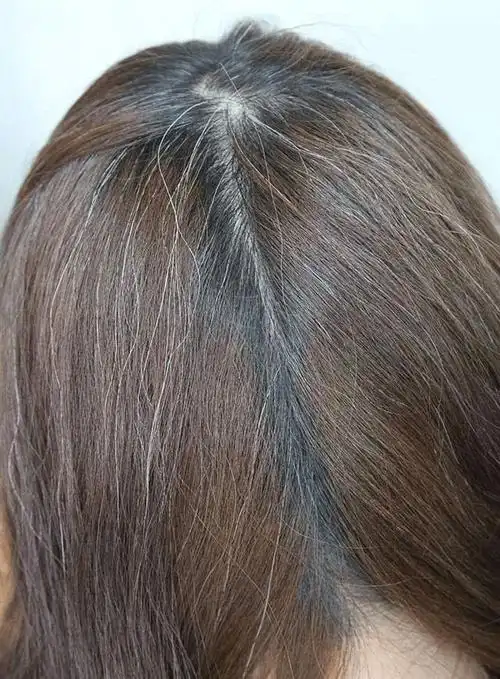 什么是成熟大概就是发现自己有很多白头发