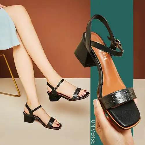 百搭舒适女士鞋子夏款中跟真皮凉鞋女2021新款粗跟一字扣妈妈鞋