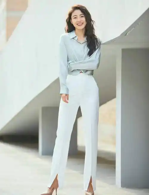 气质女人拍照姿势技巧图片,气质全身照拍照姿势大全