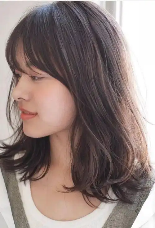 高端时尚齐肩发消除土气,短发图片,发型图片