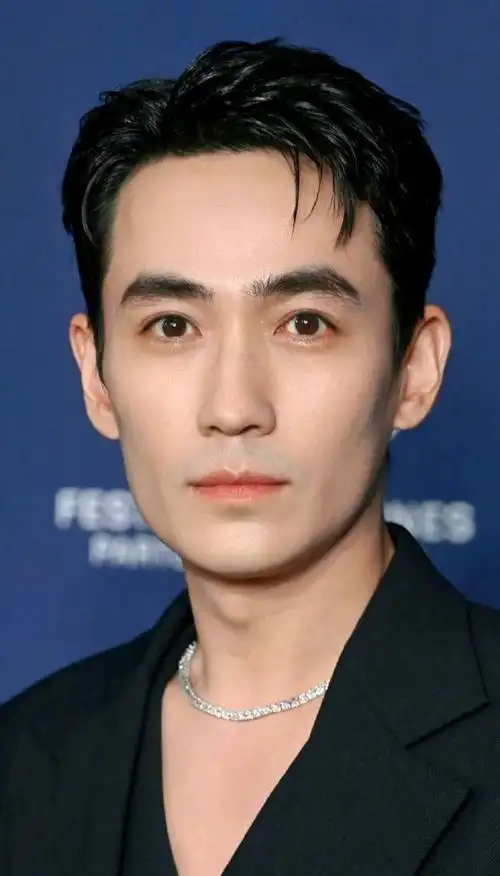 内娱神级怼脸名场面##朱一龙