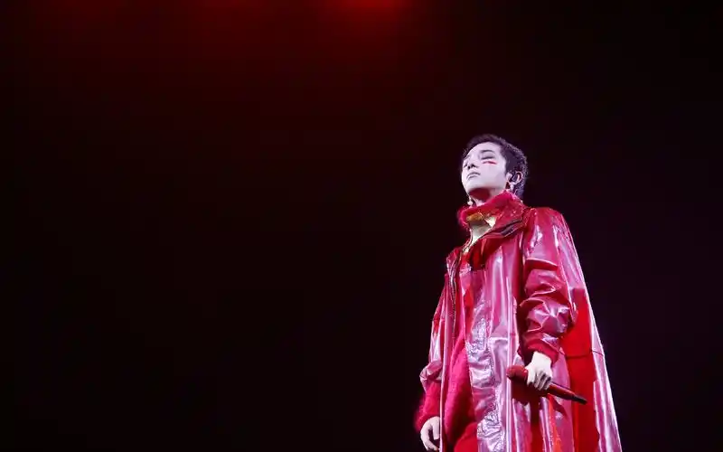 2019华晨宇火星演唱会1116看台不完整饭拍二新歌好想爱这个世界啊