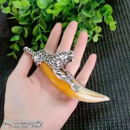 土豪版老虎仿虎牙熊牙吊坠挂件大猫牙兽牙动物牙齿霸气饰品