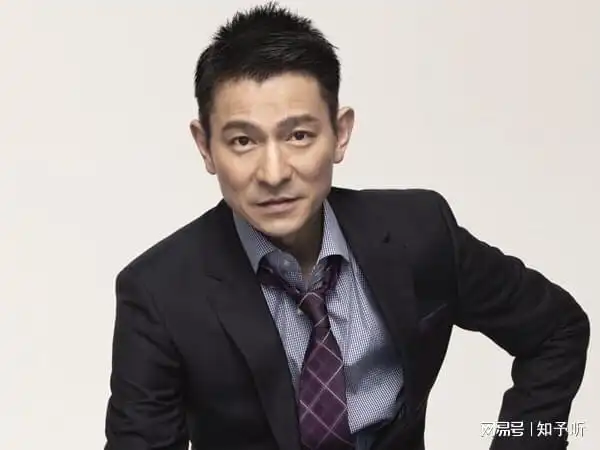 刘德华出道40年依然受欢迎60岁的状态好到像40岁