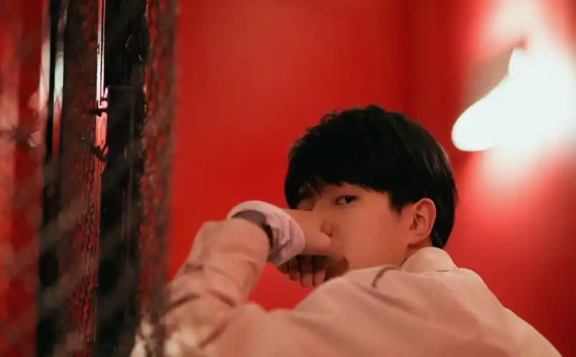 刘昊然干净帅气写真