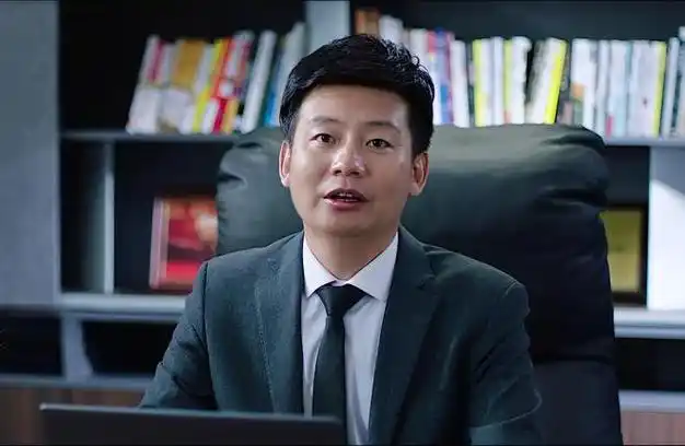 辽宁盘锦80后首富杨凤凯23岁白手起家创业如今身价26亿