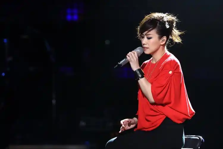 歌王之后梦想继续丨林忆莲造乐者安可绍兴站约您一起纵情造乐