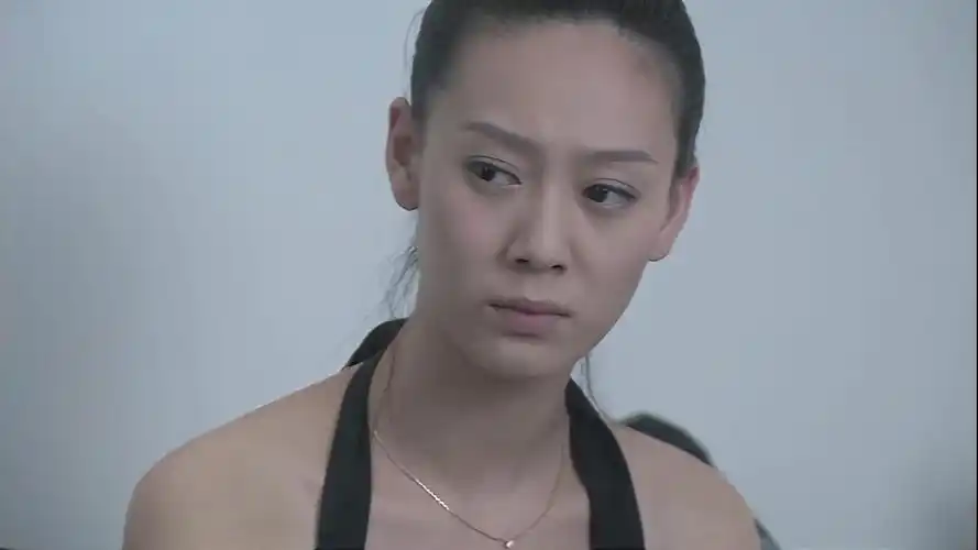 温柔的谎言程鹏哭了说没人喜欢自己