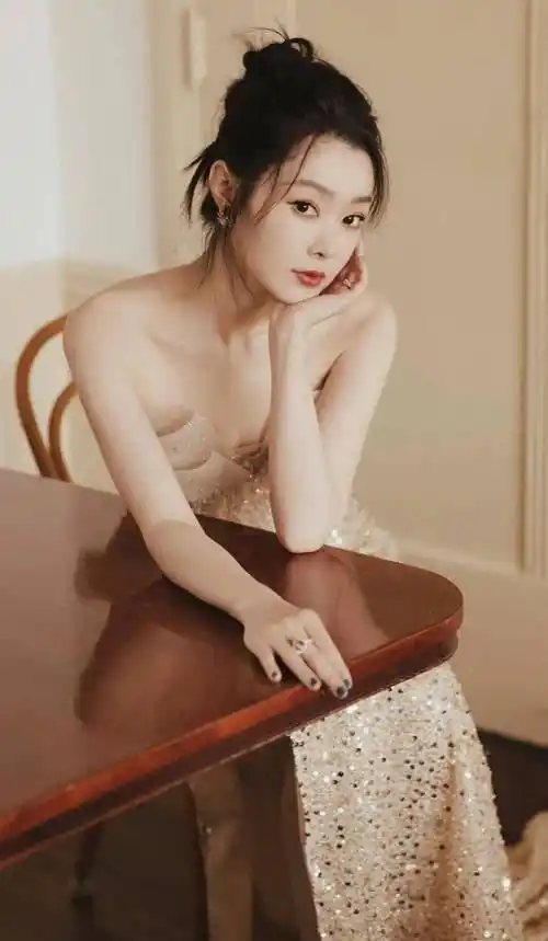 宋轶:优雅大方_黑色_气质_衬衫