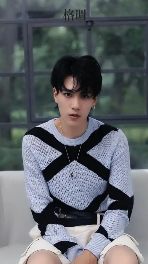 锁定你的眼睛,看@林子闳sammy魅力反转.ps:突击送福利!