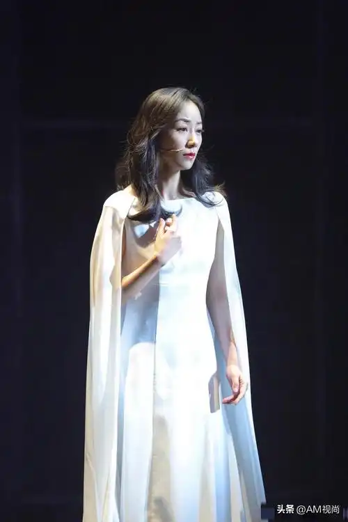 韩雪主演音乐剧《白夜行》将破百场,40岁阿姨白到发光