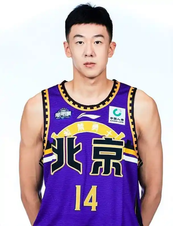 北控队囤积大量本土内线,却放着不用,马布里让王少杰的天赋错付