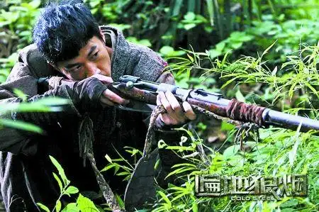 《遍地狼烟》揭秘狙击手 何润东宋佳上演激情