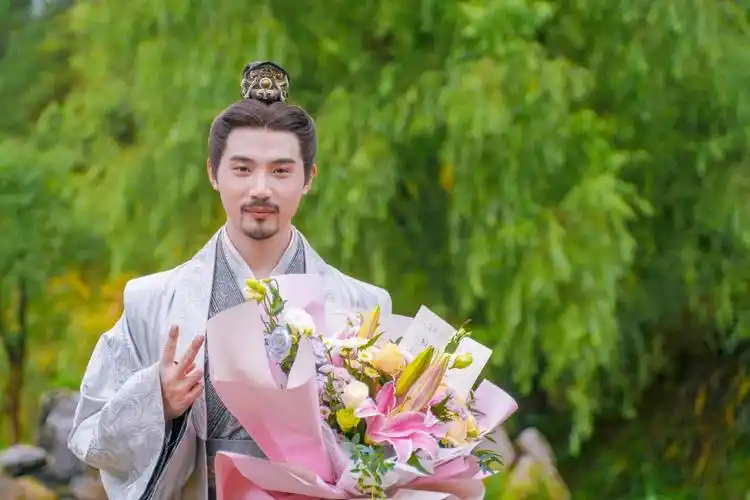 集美们谁有山河令的高清壁纸啊康康孩子吧