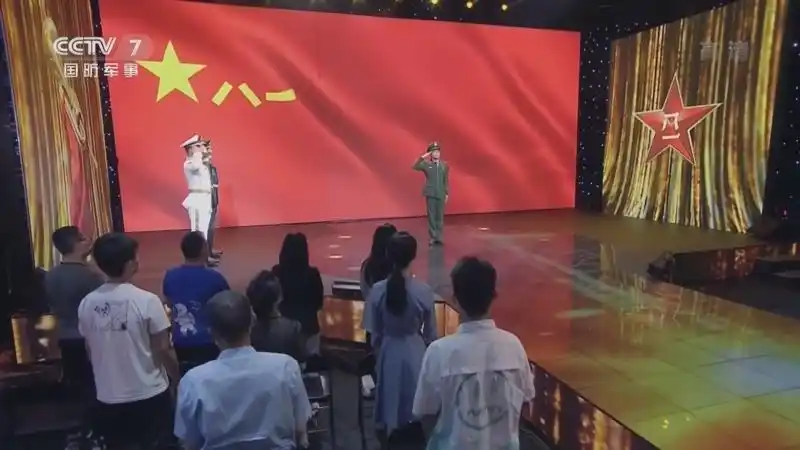 《老兵你好》 20220723 "定海神针"映香江——驻香港部队老兵谭善爱