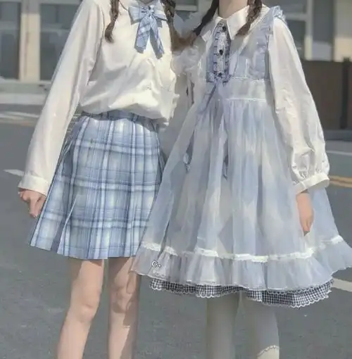 不露脸女生闺蜜头像:这个秋天奶茶分你一杯/闺蜜头像_腾讯新闻