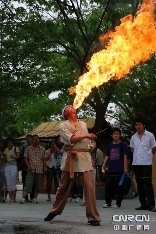 第八届"网上看河南"之清明上河园