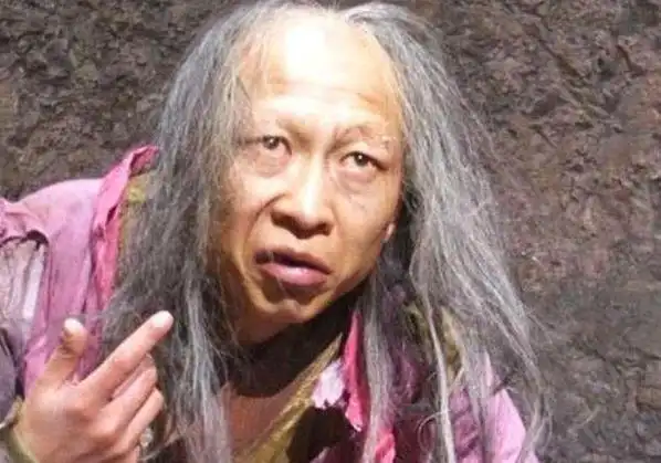 黄晓明裘千尺近照(裘千尺李明30岁进北电)(15)