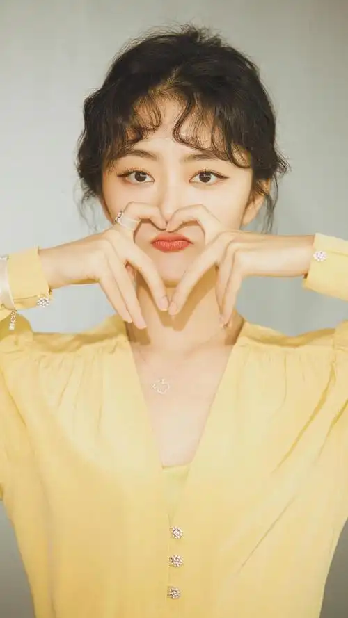 谭松韵优雅浪漫写真,高清图片,手机锁屏桌面-壁纸族