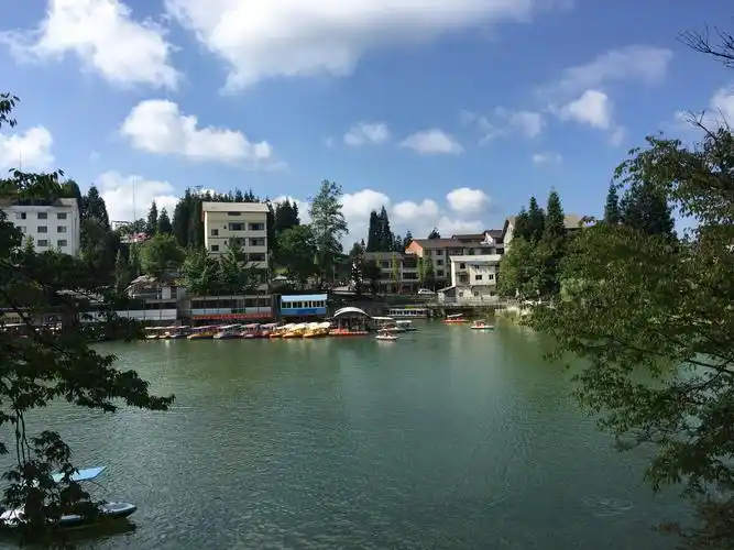 黄水月亮湖景漂亮2019.88