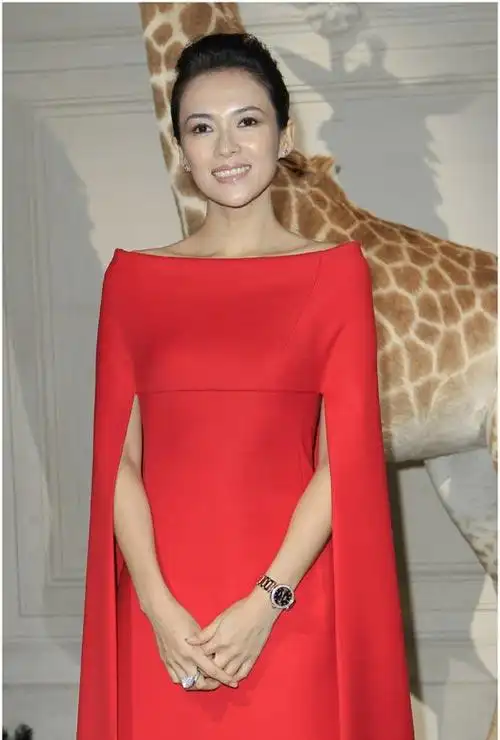 章子怡代言华伦天奴广告介绍