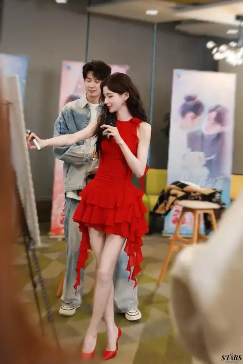 张予曦瑶身一变##猜猜我是谁