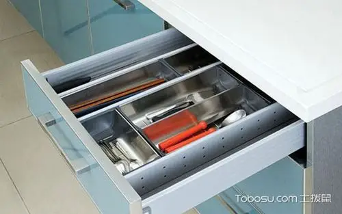 橱柜抽屉放什么 合理规划不愁没位置