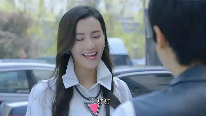 卧虎:肖龙成功找到地方,邱天发现事情不对,灵机一动想到个办法-影视综